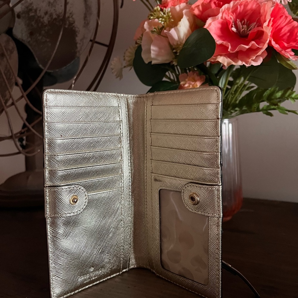 Kata Spade Wallet View 3